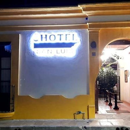 Hotel San Luis ซานกริสโตบัล เด ลาสกาซาส ภายนอก รูปภาพ
