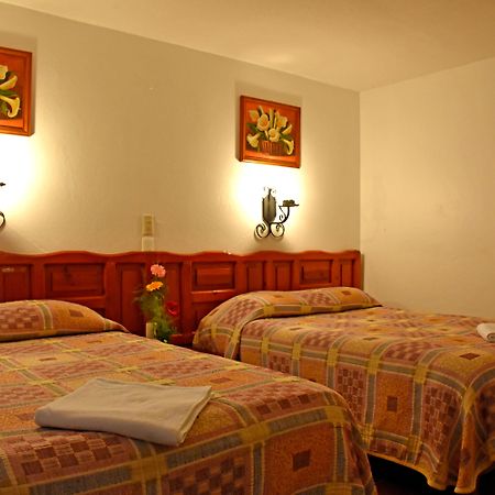 Hotel San Luis ซานกริสโตบัล เด ลาสกาซาส ภายนอก รูปภาพ