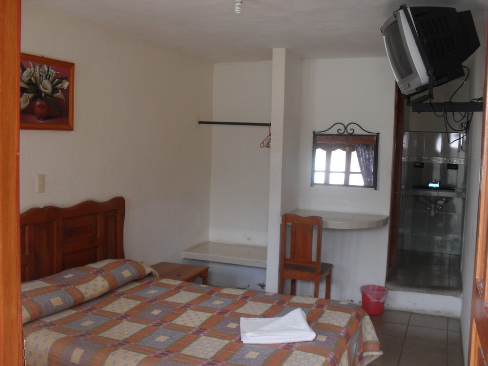 Hotel San Luis ซานกริสโตบัล เด ลาสกาซาส ภายนอก รูปภาพ