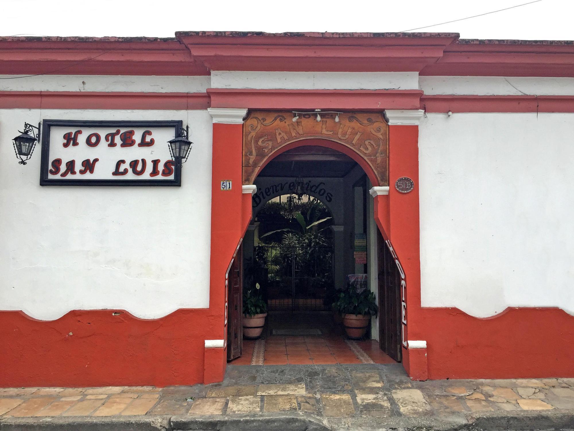 Hotel San Luis ซานกริสโตบัล เด ลาสกาซาส ภายนอก รูปภาพ